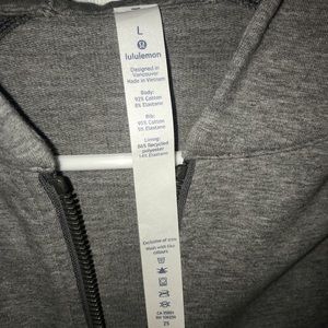 Lululemon men’s sweatshirt